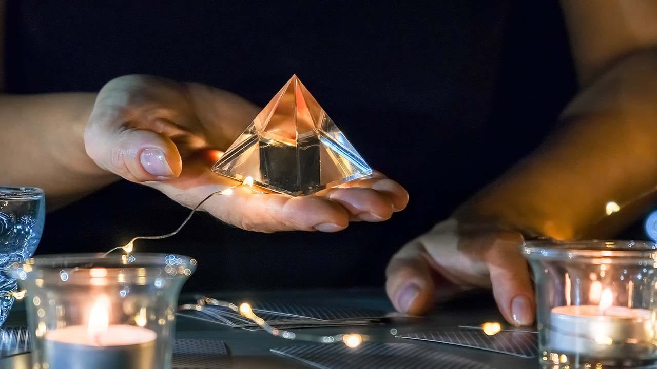 גילוי עתידות באינטרנט