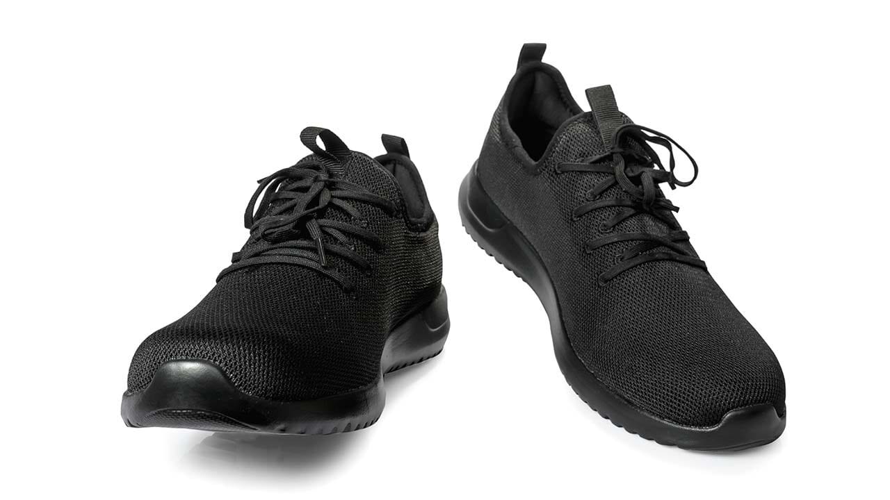 הולכים על בטוח נעלי מותגים