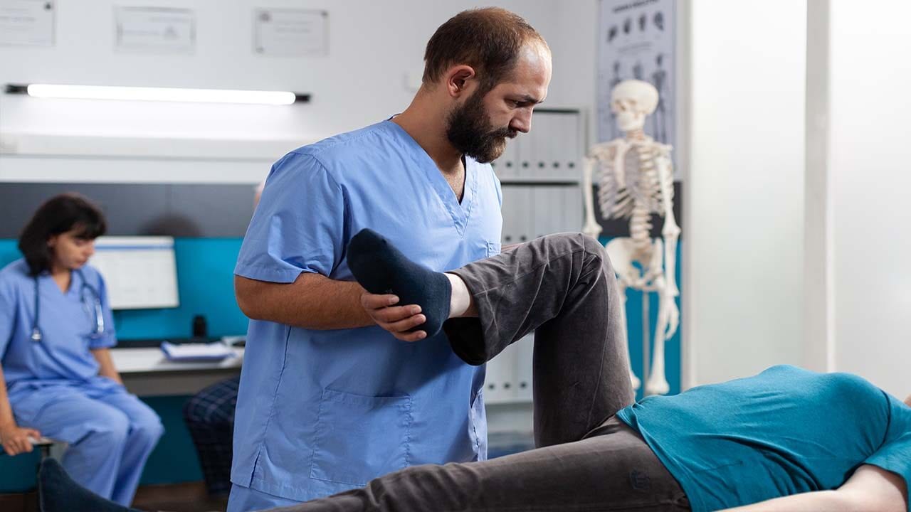 טיפול רפואי בכאבים ברגליים