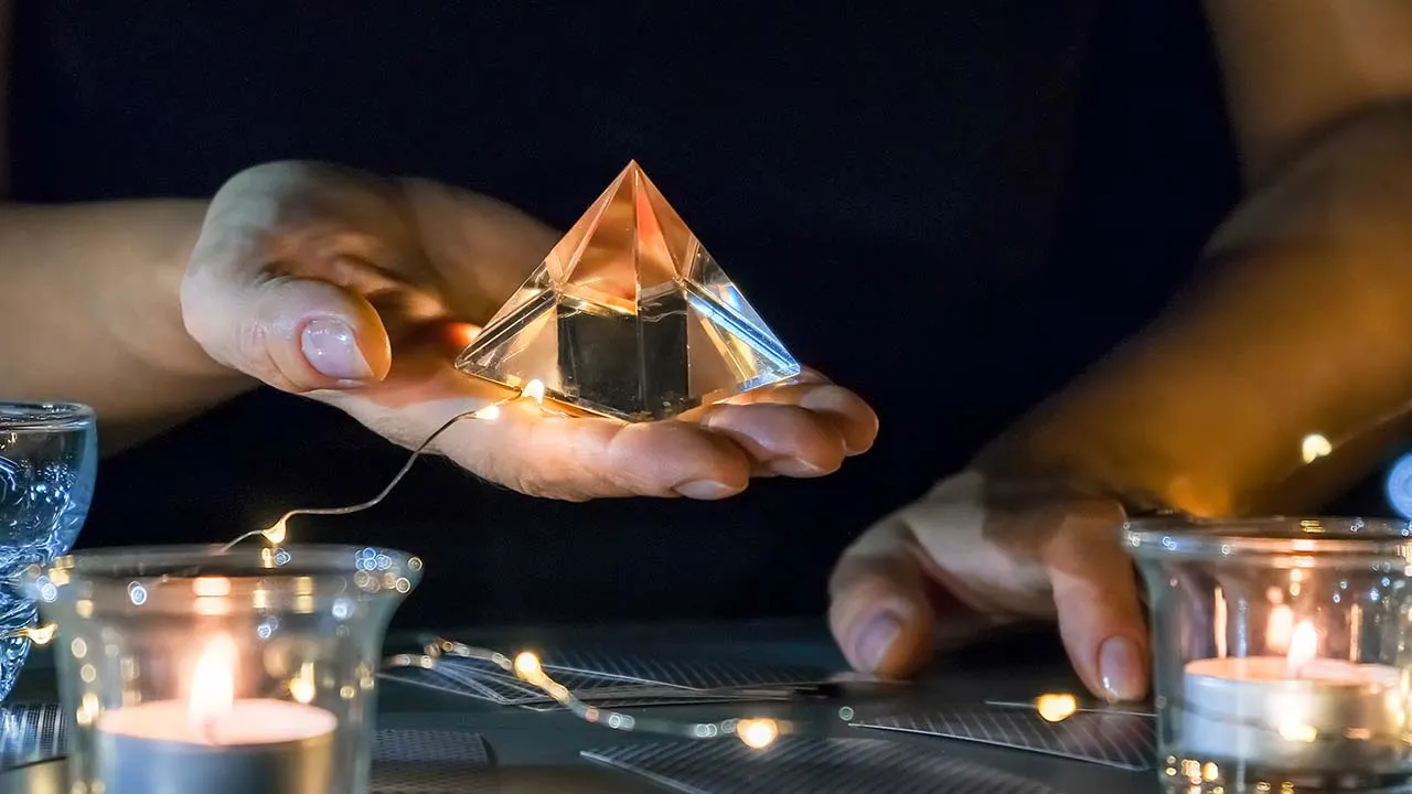 גילוי עתידות באינטרנט